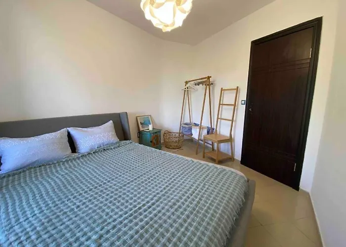 Seaview Dreamy With A Pool And Garden