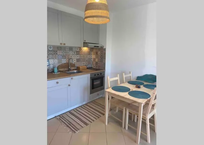 Seaview Dreamy With A Pool And Garden Szinemorec